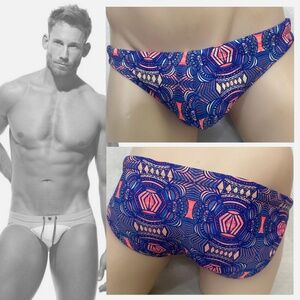 Totsol Pack Up Low Rise Pouch Swim Briefs Medium 30-36" waist Gently worn